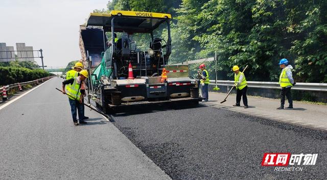 長(zhǎng)益高速2023年路面中修工程開工